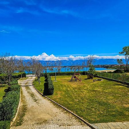 נין Aenona Sea View Apartments מראה חיצוני תמונה